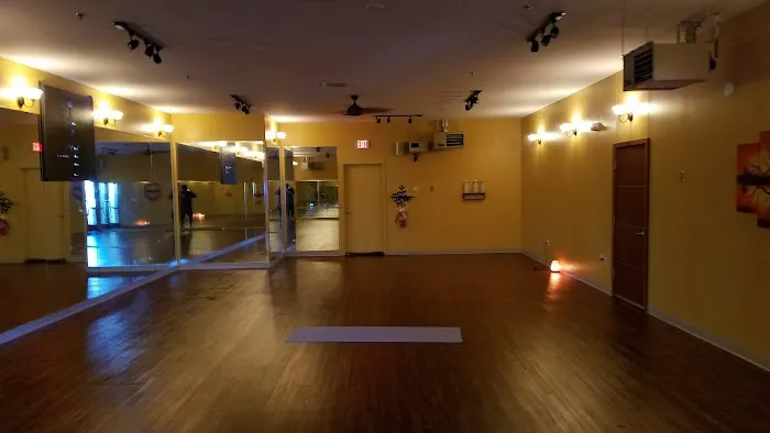 Sumits Hot Yoga KC Picture 1