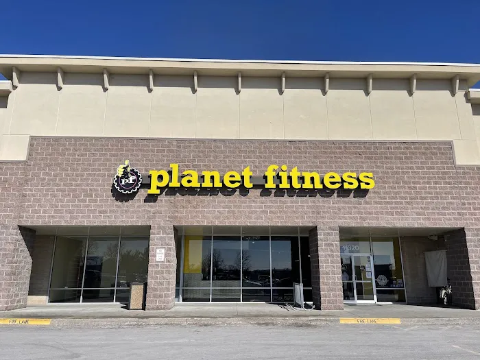 Planet Fitness Picture 9