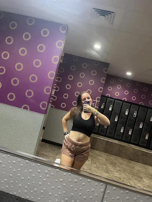 Planet Fitness Picture 7