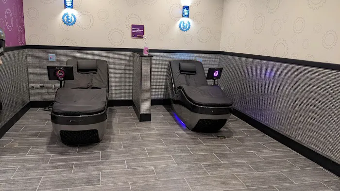 Planet Fitness Picture 5