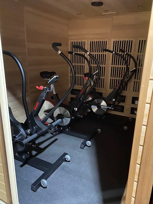 HOTWORX - Kansas City, MO - Parkville Picture 2