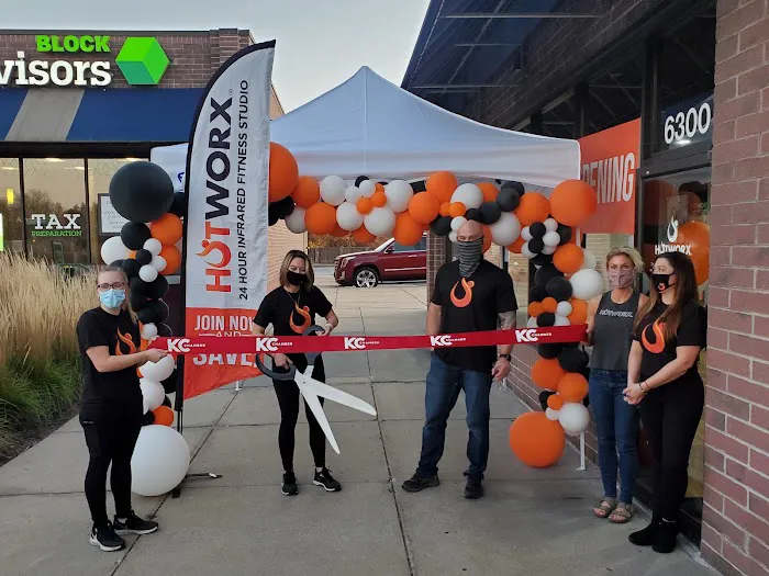 HOTWORX - Kansas City, MO - Parkville Picture 7