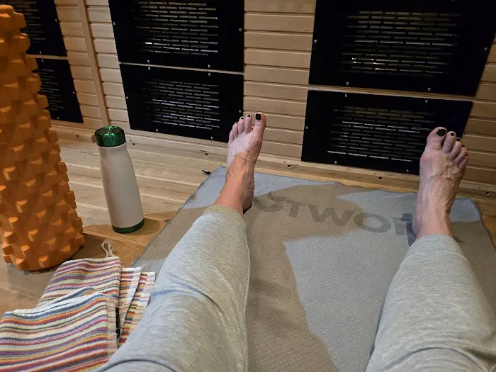 HOTWORX - Kansas City, MO - Parkville Picture 3