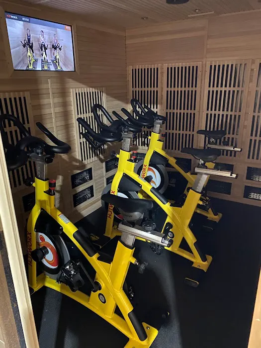 HOTWORX - Kansas City, MO - Parkville Picture 5