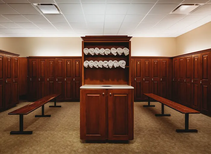 Genesis Health Clubs - Olathe Ridgeview Picture 3