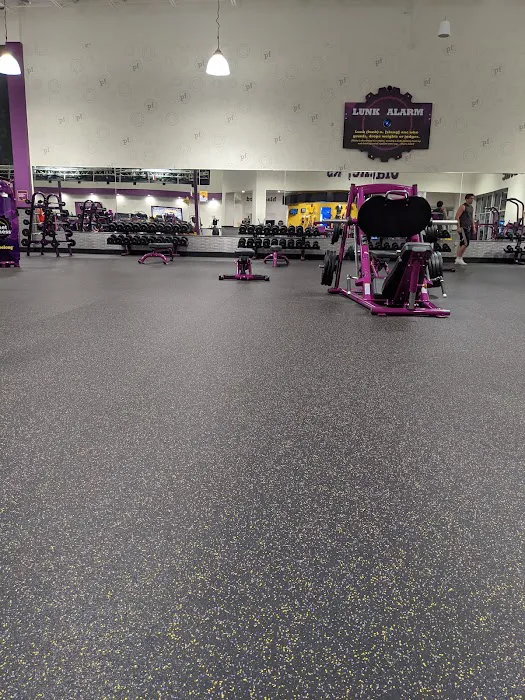 Planet Fitness Picture 7