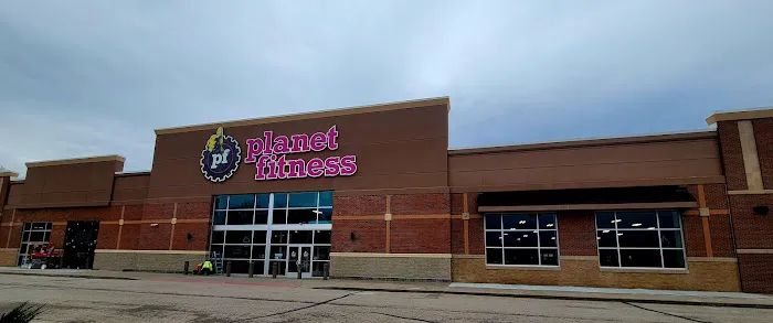 Planet Fitness Picture 1