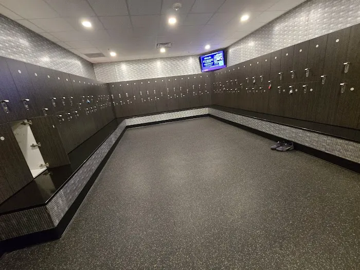 Planet Fitness Picture 6