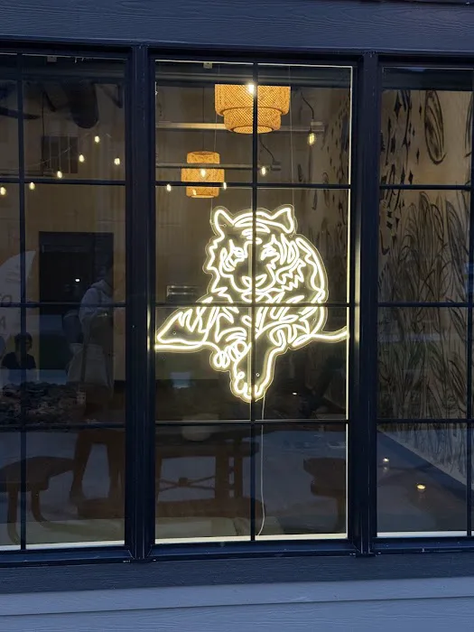 Easy Tiger Yoga Picture 3