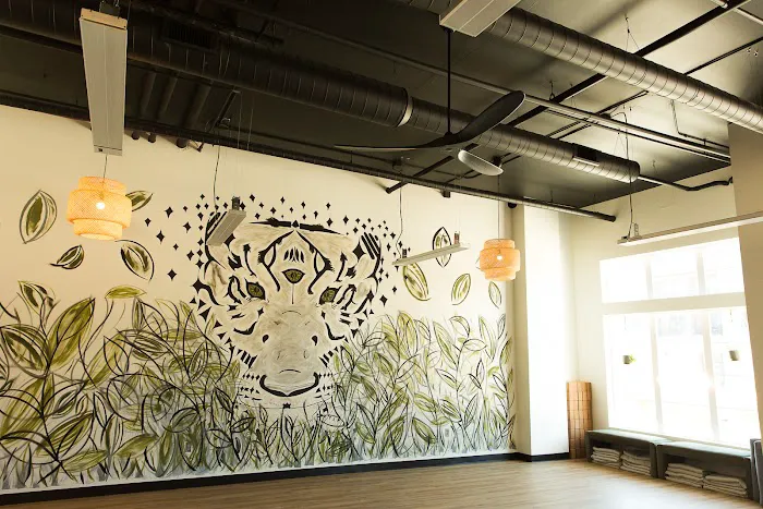 Easy Tiger Yoga Picture 2