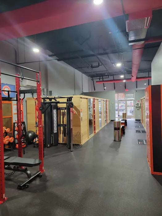 HOTWORX - Kansas City, MO - Metro Crossing Picture 3