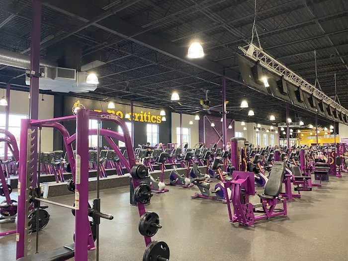 Planet Fitness Picture 5