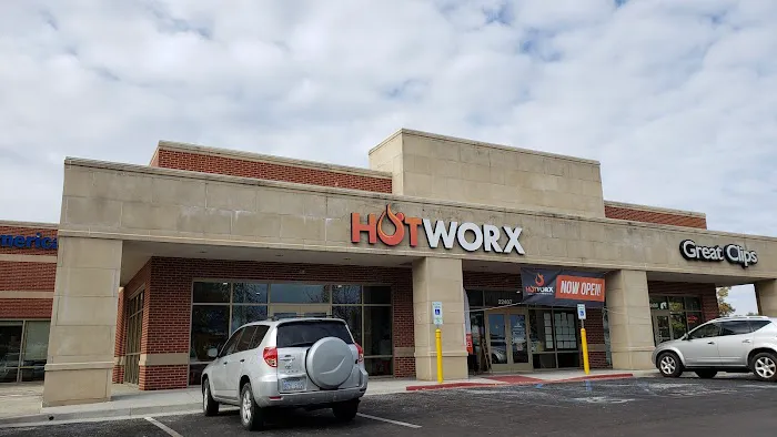 HOTWORX - Shawnee, KS - West Picture 1