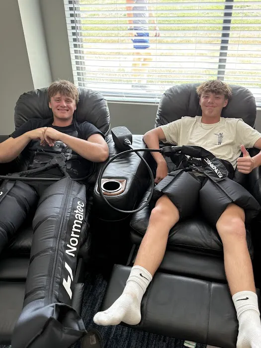 Gray Wolf Performance Picture 10