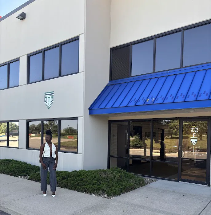 Ivory's Tumble & Cheer Picture 6