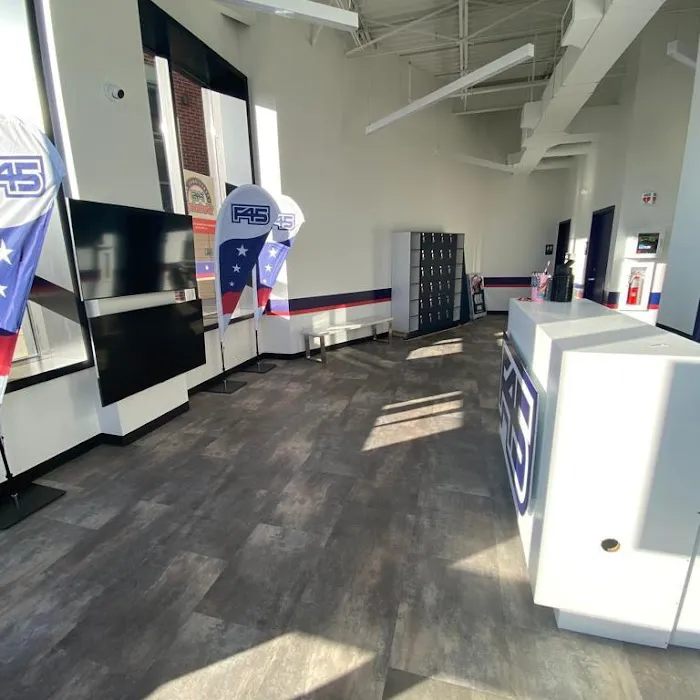 F45 Training Zona Rosa KC Picture 6