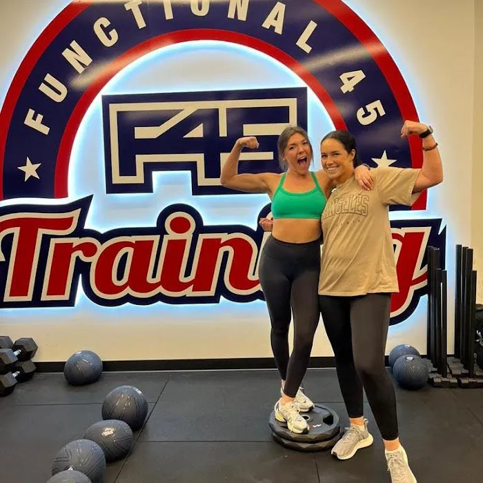 F45 Training Zona Rosa KC Picture 2