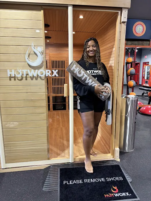 Hotworx - Lansing, KS Picture 2