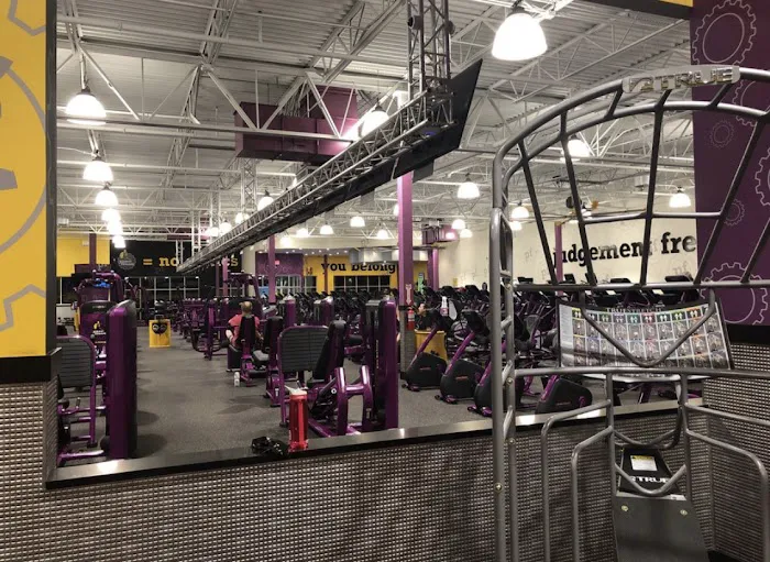 Planet Fitness Picture 10