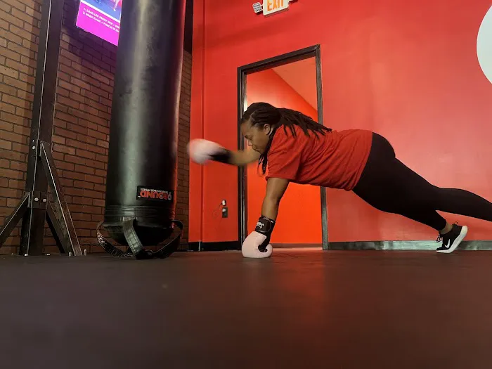 9Round Kickboxing Fitness Picture 1