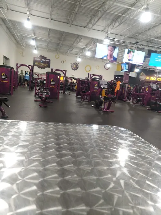 Planet Fitness Picture 9