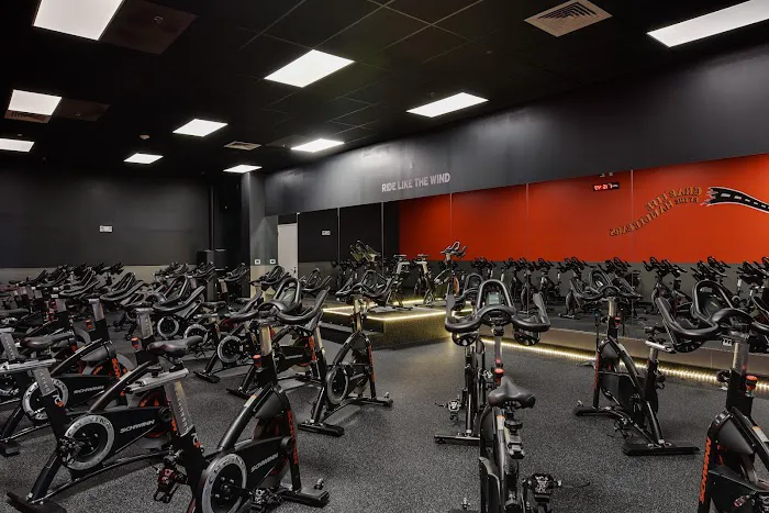 Crunch Fitness - Village District Picture 10