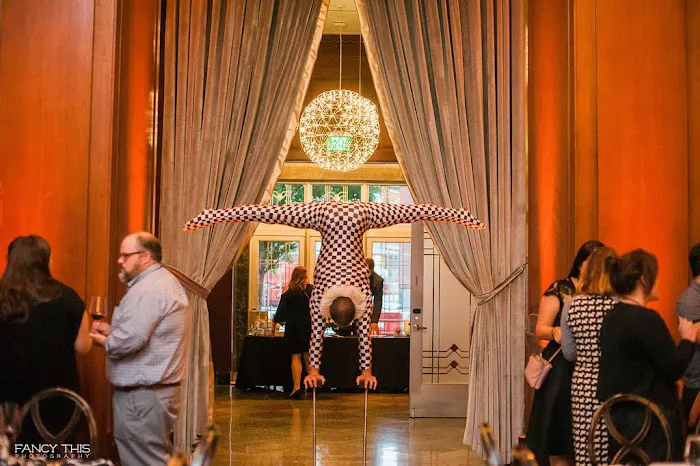 Cirque de Vol Aerial, Yoga, Fitness & Circus Community Picture 10