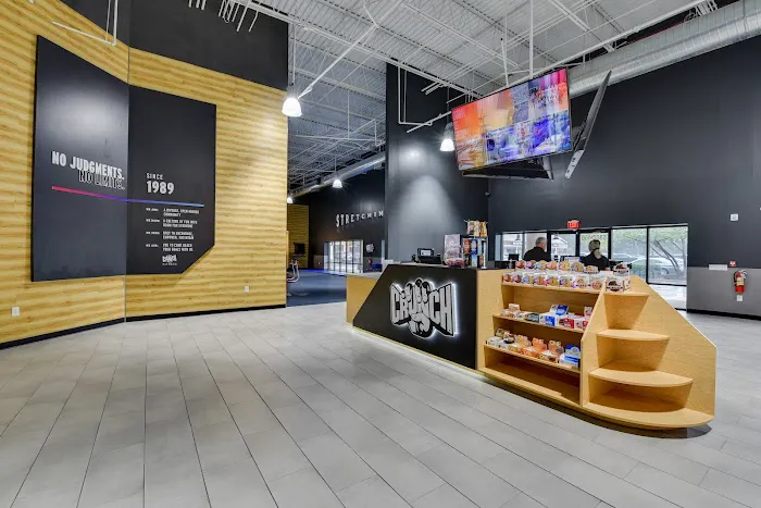 Crunch Fitness - Creedmoor Picture 2