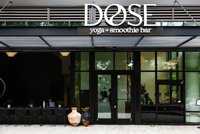 Dose Yoga and Smoothie Bar Picture 6