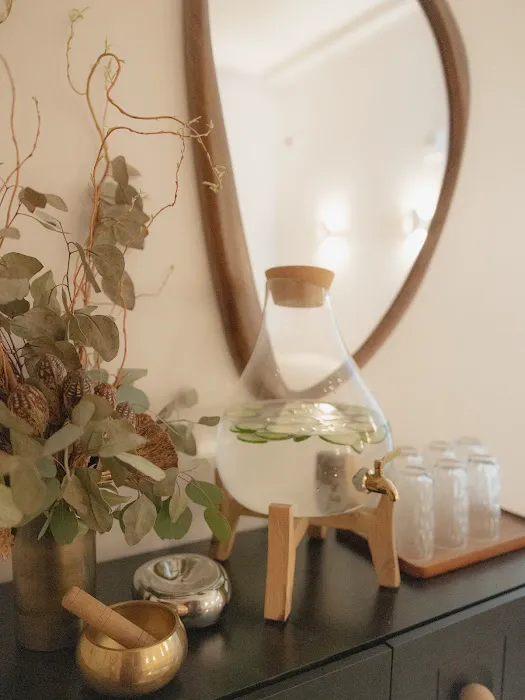 Dose Yoga and Smoothie Bar Picture 2