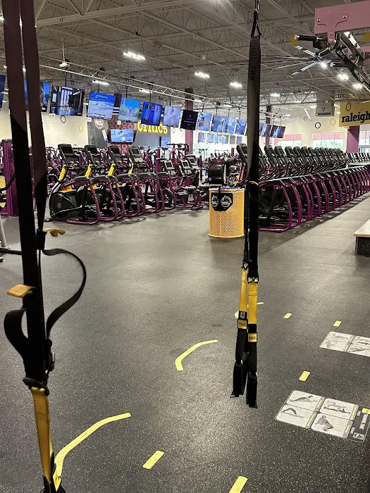 Planet Fitness Picture 3
