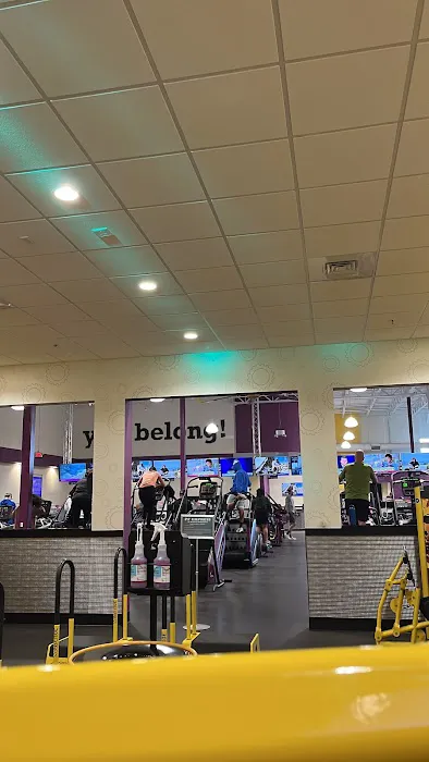 Planet Fitness Picture 10