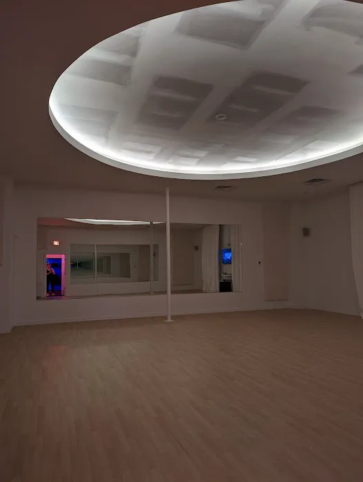 GLOW Fitness, LLC Picture 3