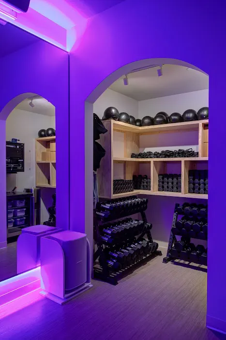 YoBa Studio (RIW) - Yoga, Barre, Strength & Cardio Picture 9