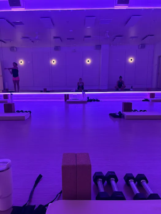 YoBa Studio (RIW) - Yoga, Barre, Strength & Cardio Picture 10