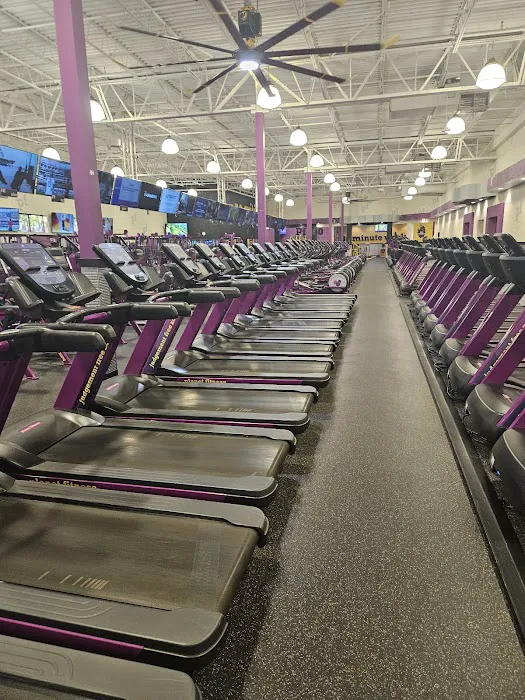 Planet Fitness Picture 5