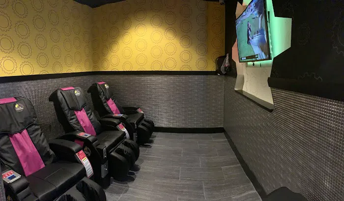 Planet Fitness Picture 6