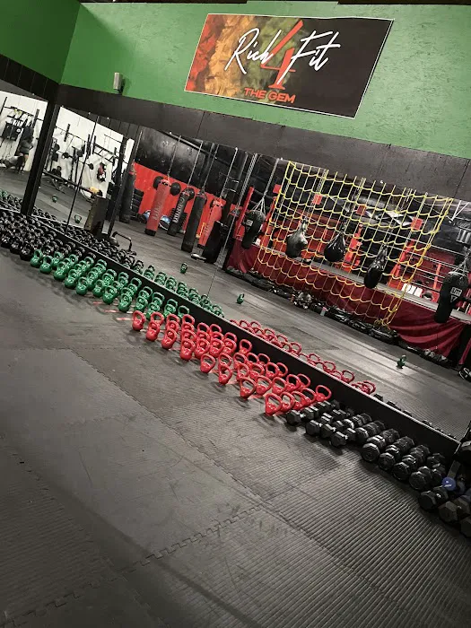 Rich 4 Fit Picture 4