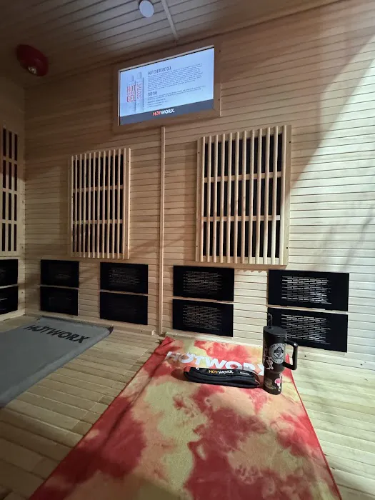 HOTWORX - Raleigh, NC - North Raleigh Picture 1