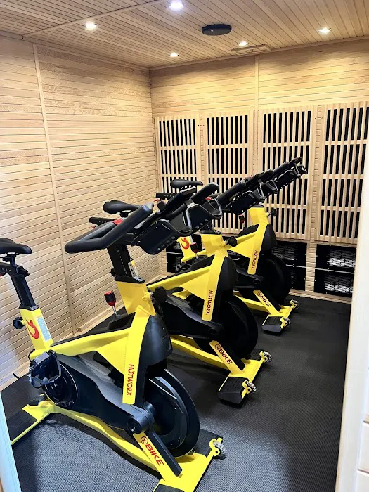 HOTWORX - Durham, NC - Woodcroft Picture 9