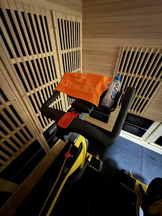 HOTWORX - Durham, NC - Woodcroft Picture 1