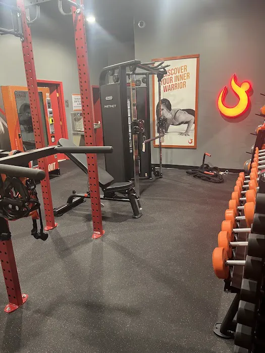 HOTWORX - Durham, NC - Woodcroft Picture 7