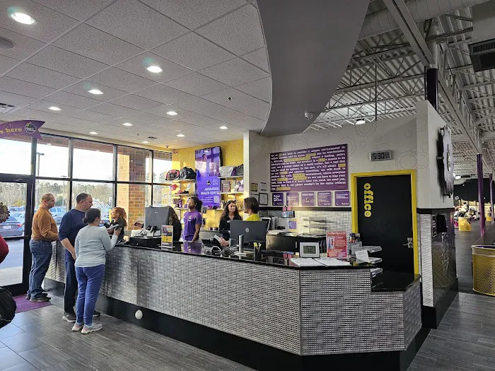 Planet Fitness Picture 1