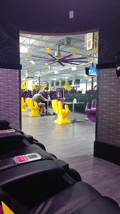 Planet Fitness Picture 8