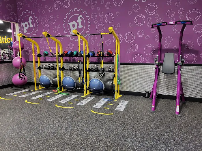 Planet Fitness Picture 4