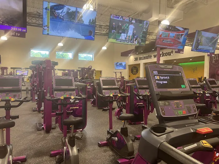 Planet Fitness Picture 7