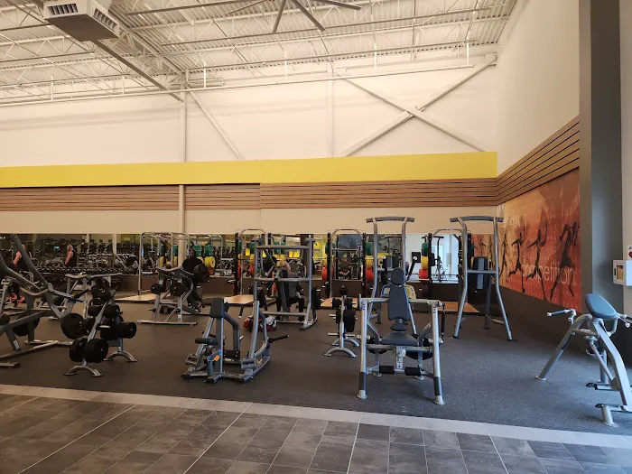 LA Fitness Picture 6