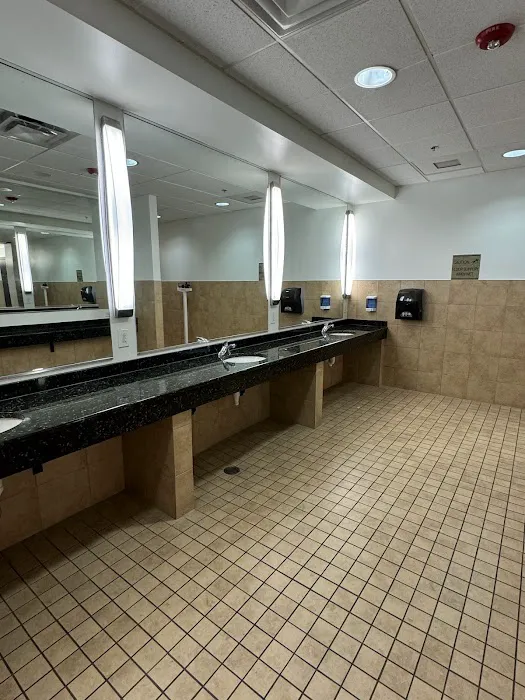 LA Fitness Picture 7