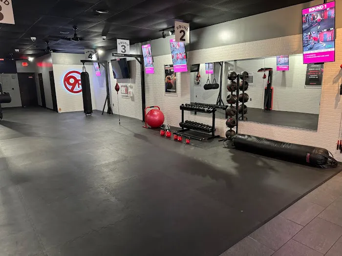 9Round Kickboxing Fitness Picture 1