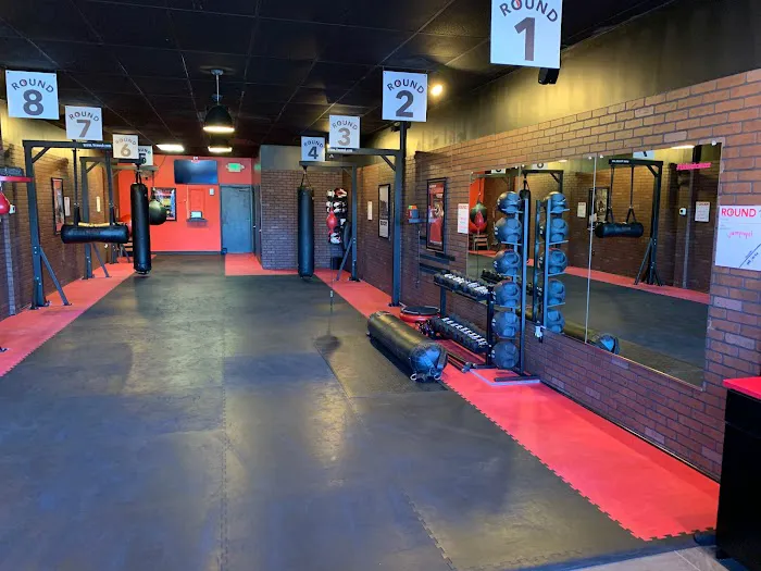 9Round Kickboxing Fitness Picture 3